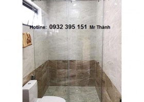 Thi công cửa kính lùa phòng tắm quận Phú Nhuận