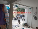 tìm hiểu qui trình nhận thi công kính cường lực TPhcm