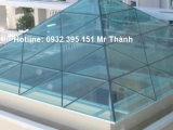 Thi công mái kính giếng trời