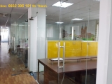 Thi công vách kính văn phòng 12ly giá rẻ