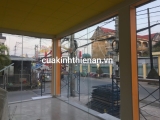 Thi công kính cường lực tại Bách Hóa Xanh