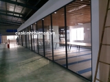 Lắp đặt vách ngăn phòng kính cường lực