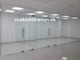 Lý do sử dụng vách ngăn kính văn phòng