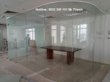 Lắp đặt kính cường lực uốn cong đẹp nhất 2019