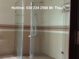 Thi công vách tắm đứng cường lực 10mm