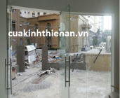 Báo giá cửa kính thủy lực quận 10