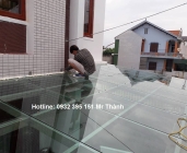 Báo gía thi công mái kính cường lực quận 6