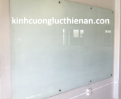 Báo giá thi công bảng kính văn phòng cường lực quận 8