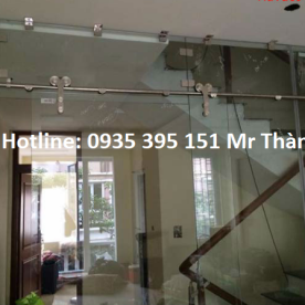 Thi công cửa trượt 10mm Thiên An Phát giá rẻ