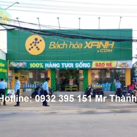 Lắp đặt cửa kính 2 cánh tại Bách Hóa Xanh