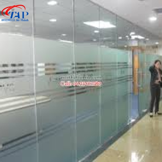 bảng báo giá kính cường lực giá tốt nhất hcm.