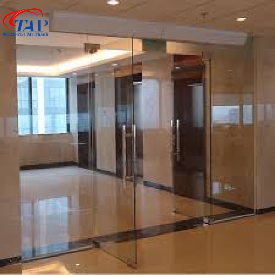 Báo giá cửa kính 10 ly hcm 