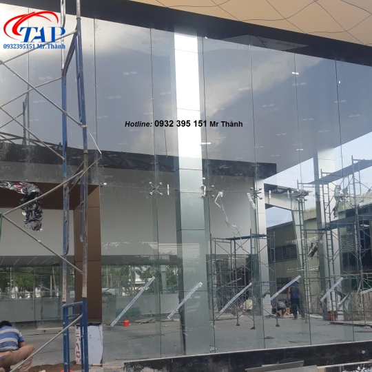 lắp đặt cửa kính tự động quận 3