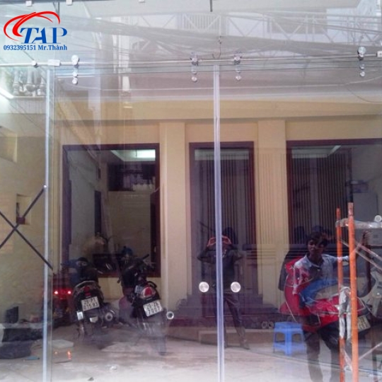 cửa kính lùa cường lực tại quận 2, quận 9