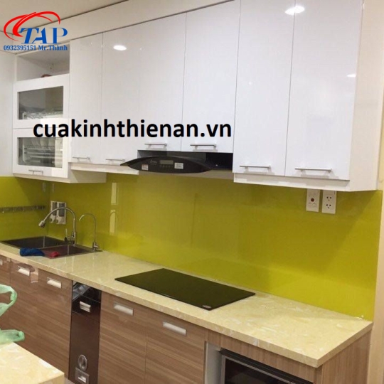 Lắp đặt kính ốp bếp kính cường lực 8mm