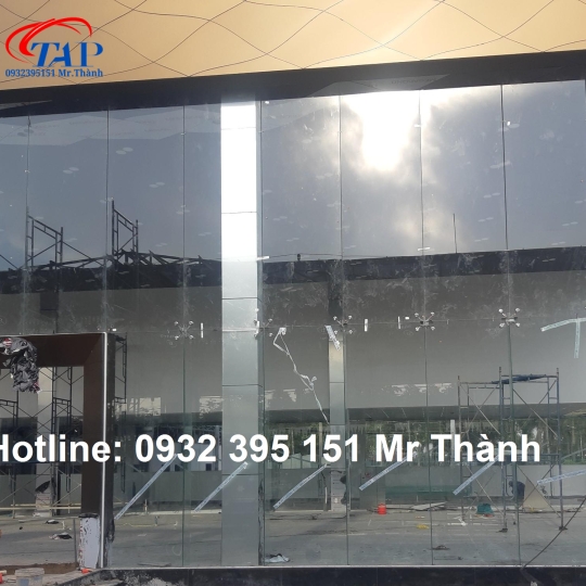 Báo giá kính cường lực xây dựng mới nhất 2020