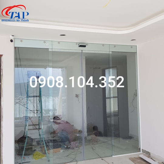 Lắp đặt cửa kính tự động giá tốt nhất HCM