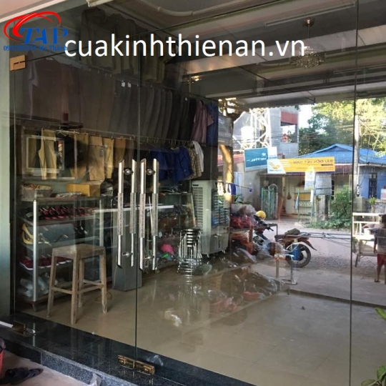 Báo giá cửa kính cường lực gia đình giá tốt nhất tại Tphcm
